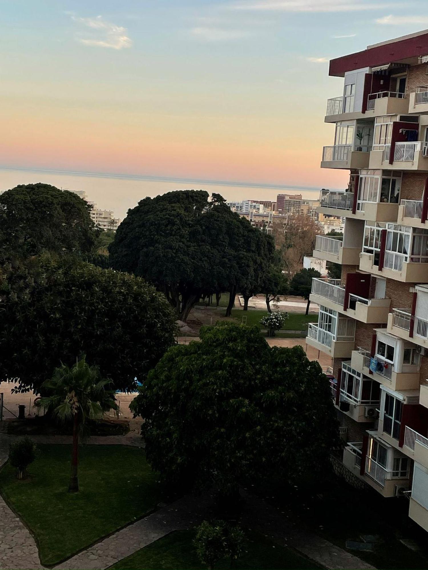 Appartement Loft Moderno - Vistas Mar Y Montana - Piscinas à Benalmádena Extérieur photo